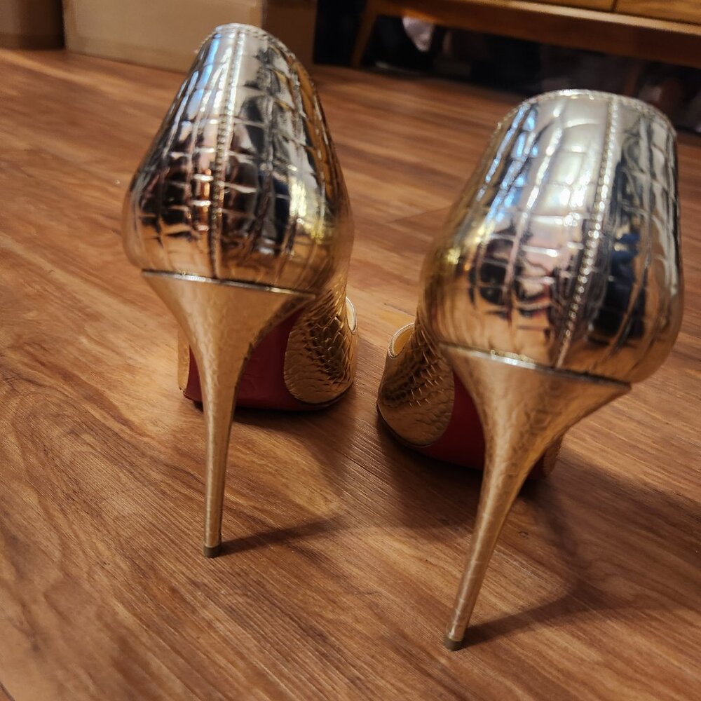 Christian Louboutin Gold Metallic Croc Embossed Iriza Pumps - Picture 3 of 4